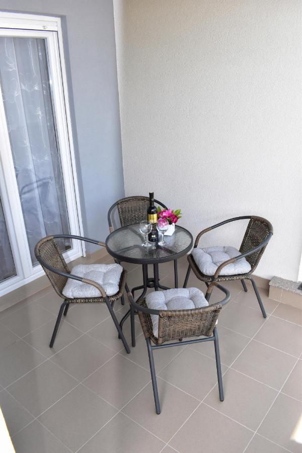 Apartman Dajana เทรบินเย ภายนอก รูปภาพ