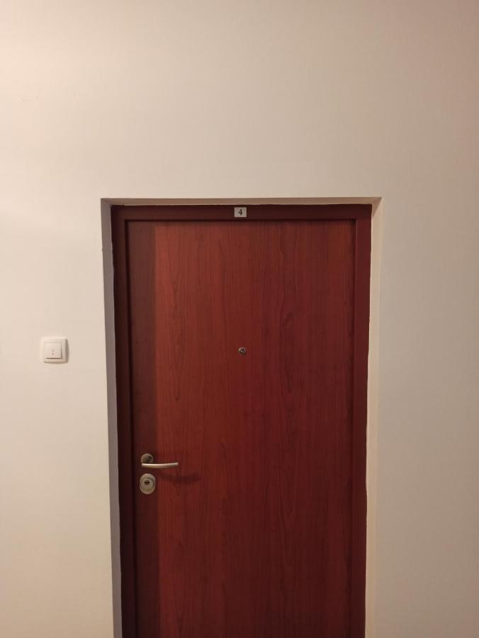 Apartman Dajana เทรบินเย ภายนอก รูปภาพ